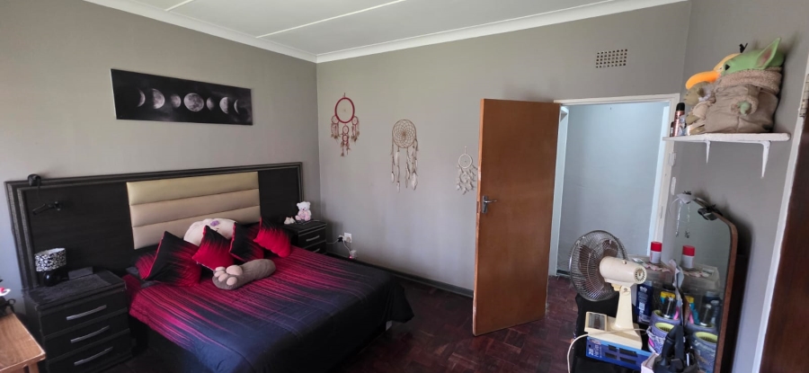 5 Bedroom Property for Sale in Songloed North West